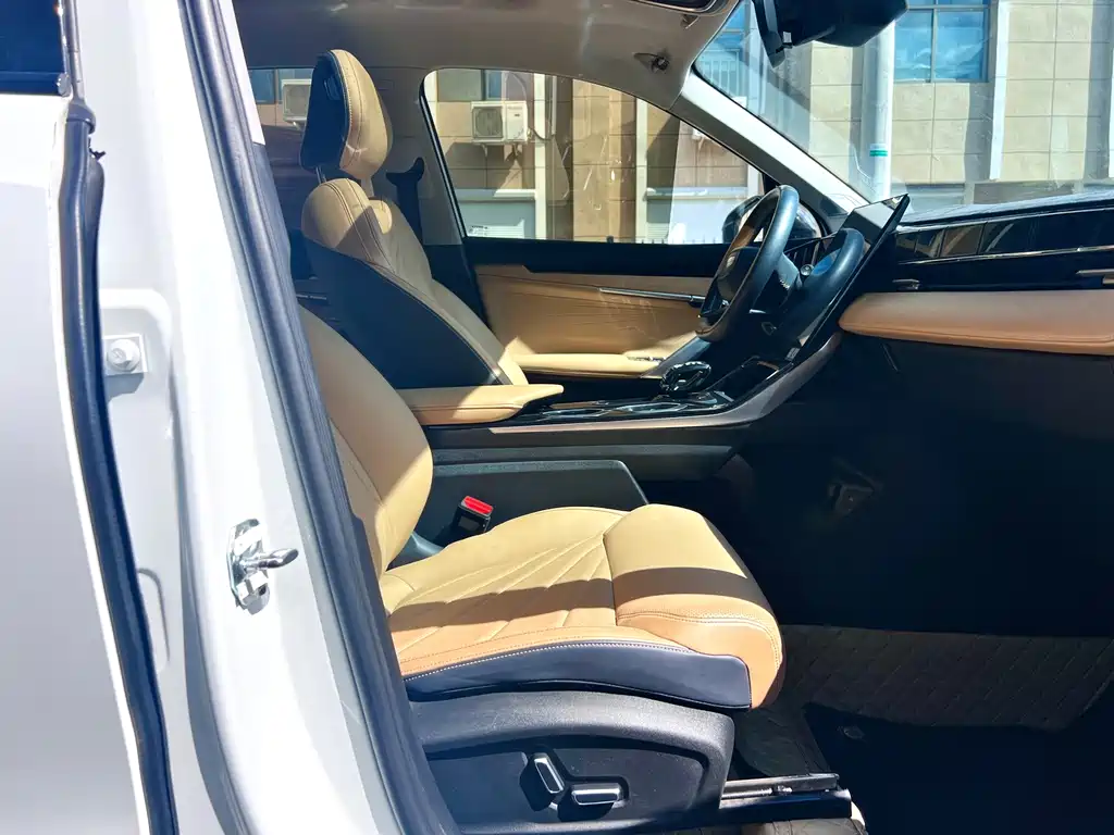 Geely Atlas L 2023 — фото 14