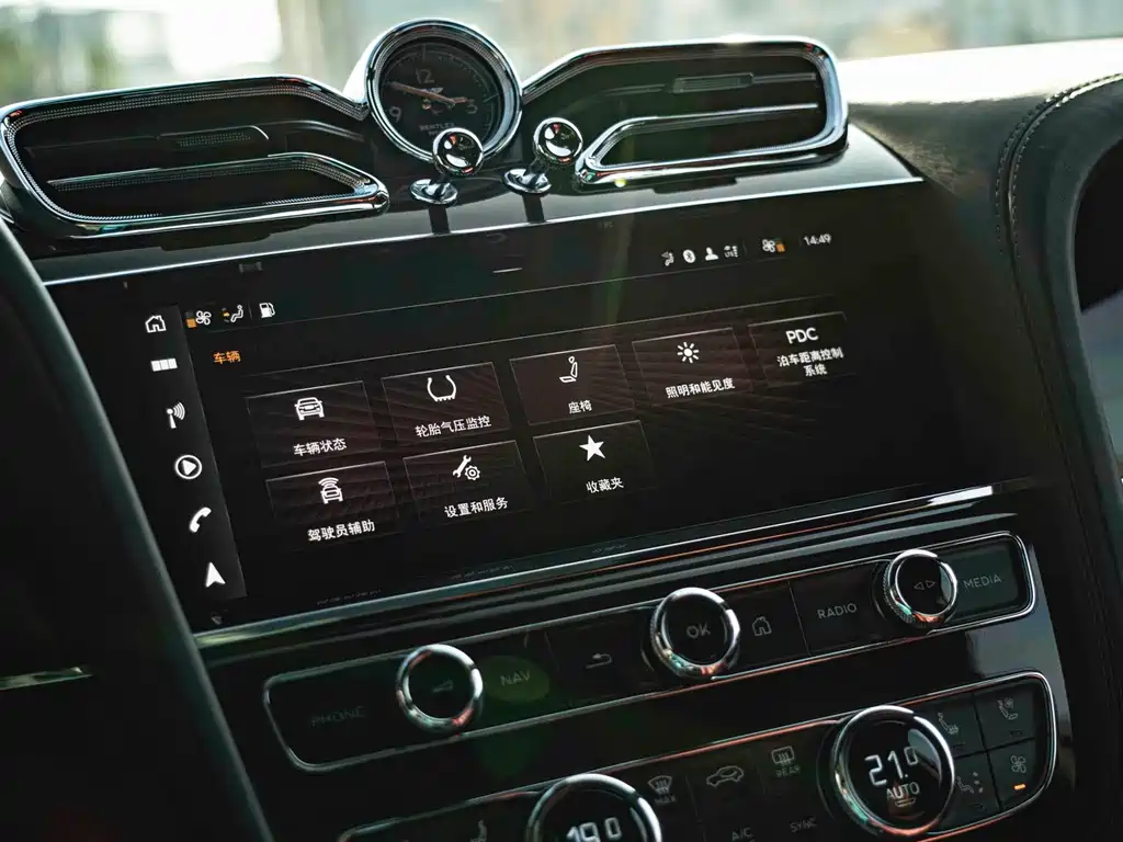 Bentley Bentayga — миниатюра 12