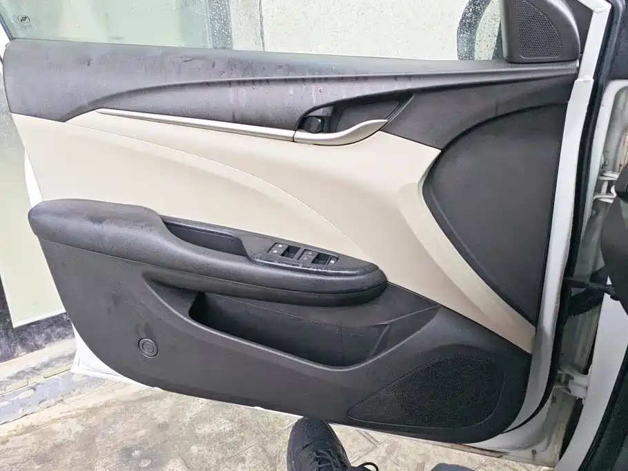 Buick Excelle — миниатюра 7