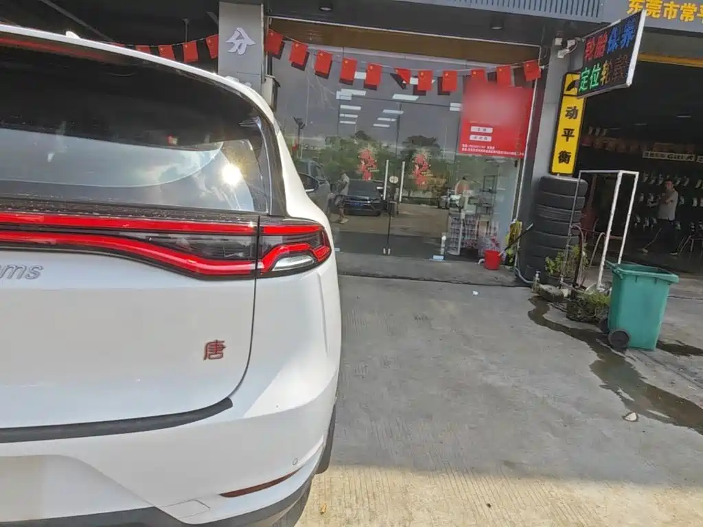BYD Tang — миниатюра 8