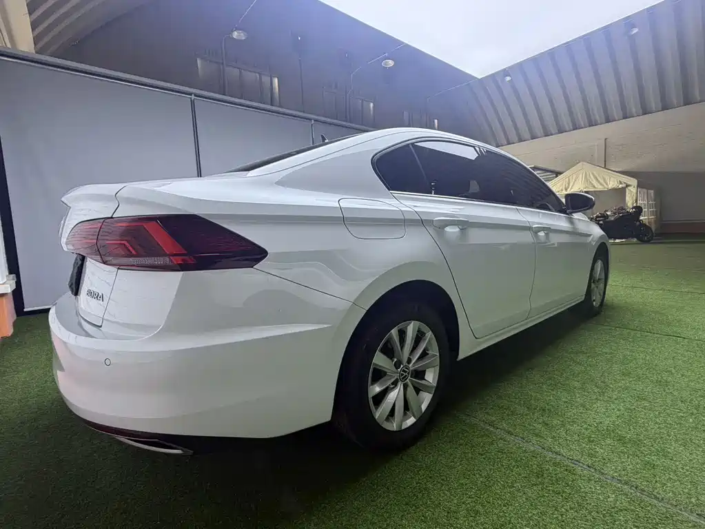Volkswagen Bora — миниатюра 7