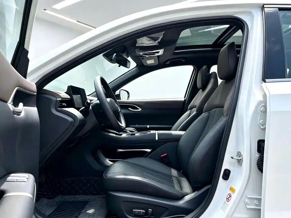 Changan Eado — миниатюра 5