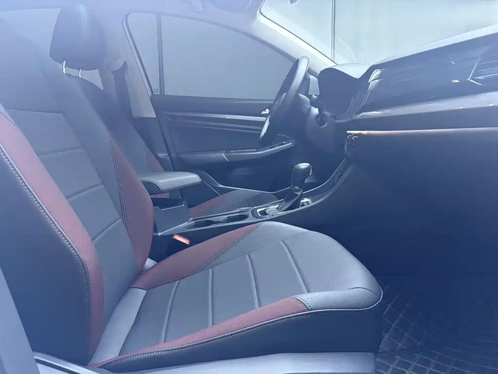 Volkswagen Bora — миниатюра 6
