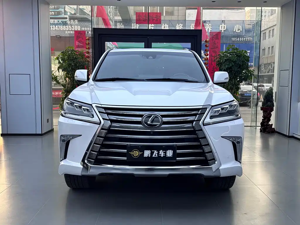 LEXUS LX