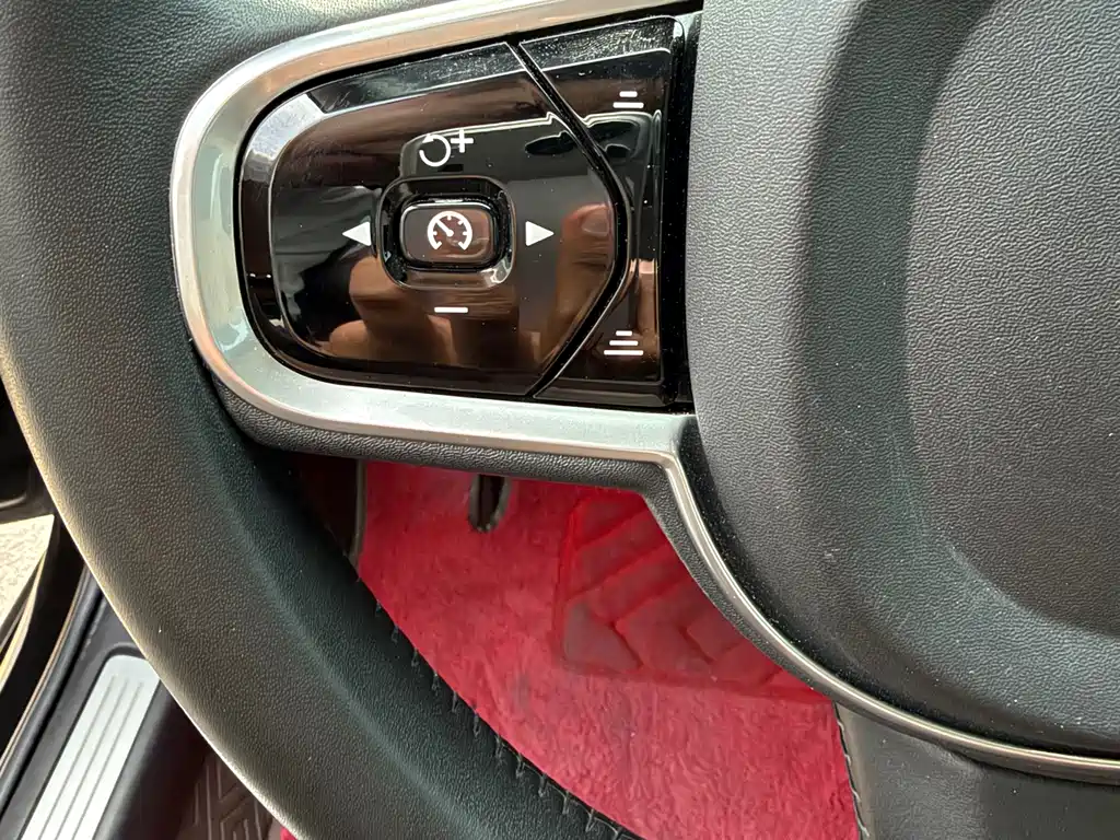 Volvo S90 — миниатюра 25