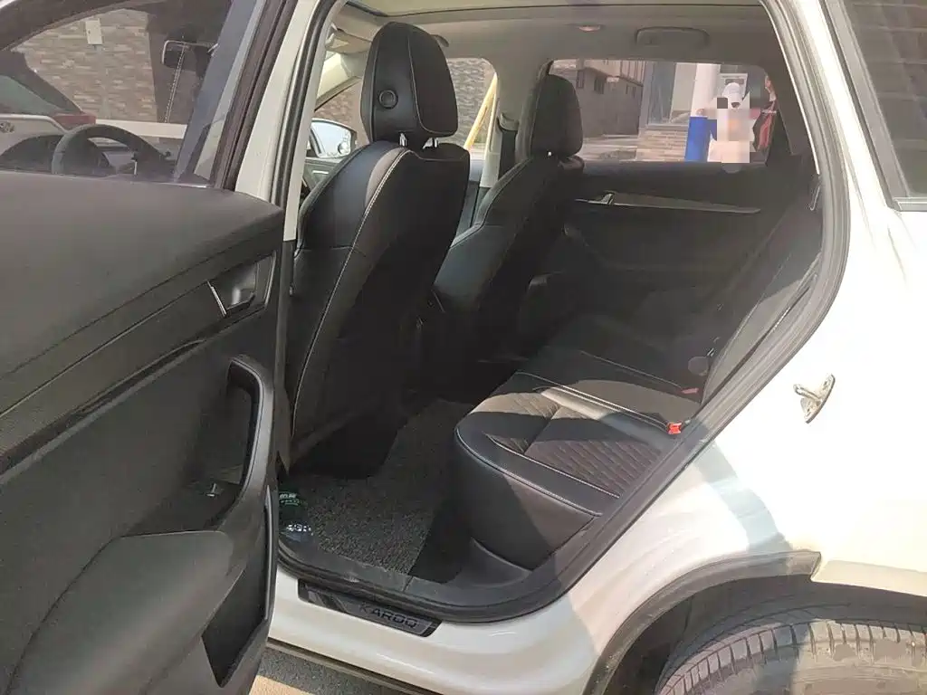 Skoda Karoq — миниатюра 13