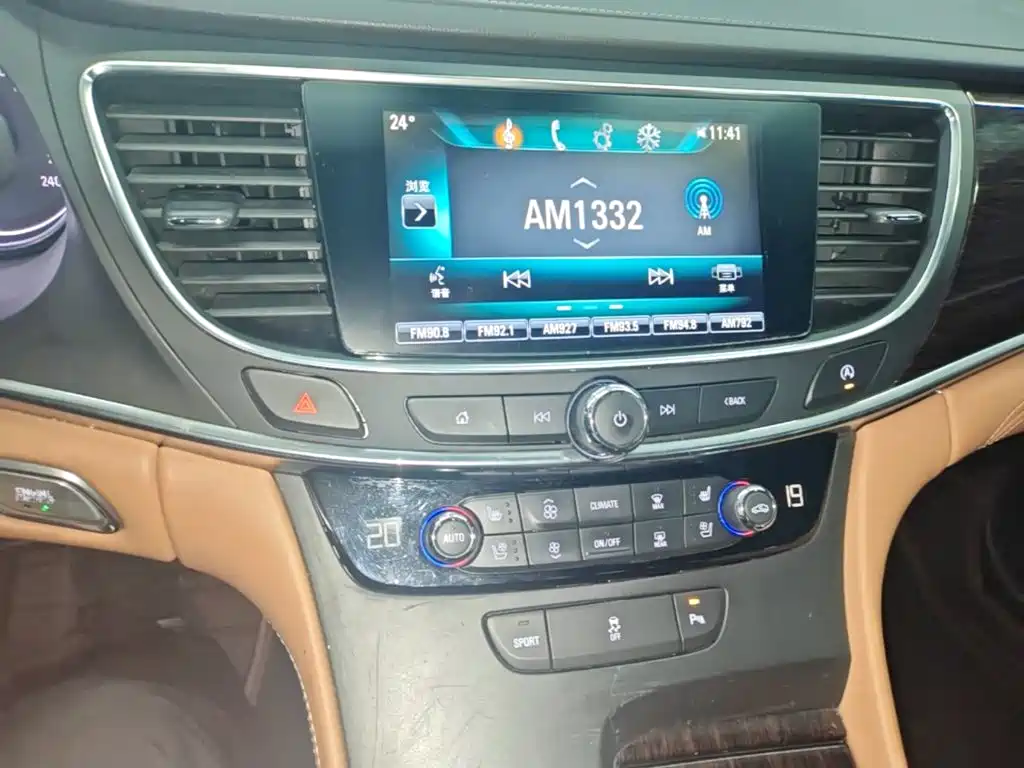 Buick LaCrosse — миниатюра 13