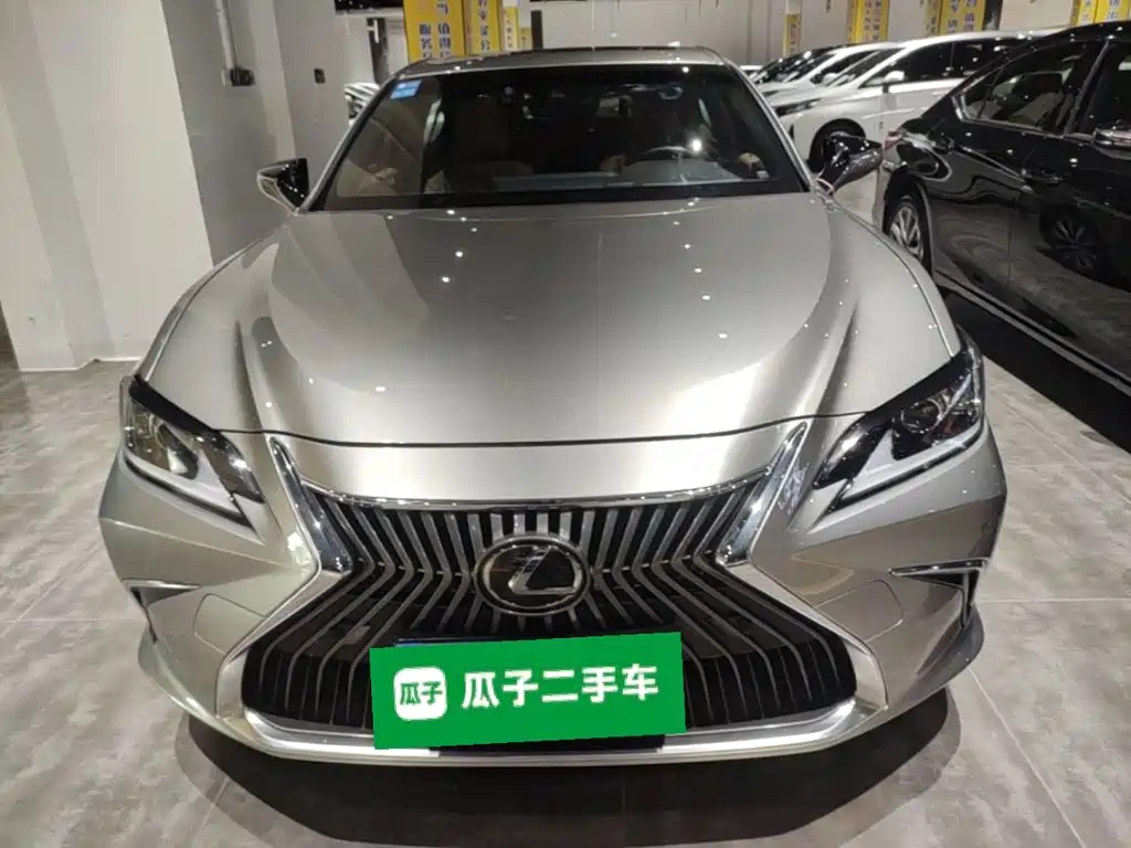 Lexus ES — миниатюра 3