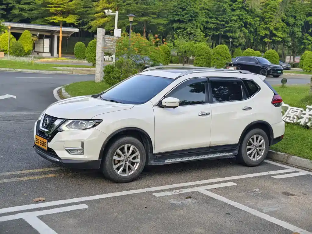 Nissan X-Trail — миниатюра 18