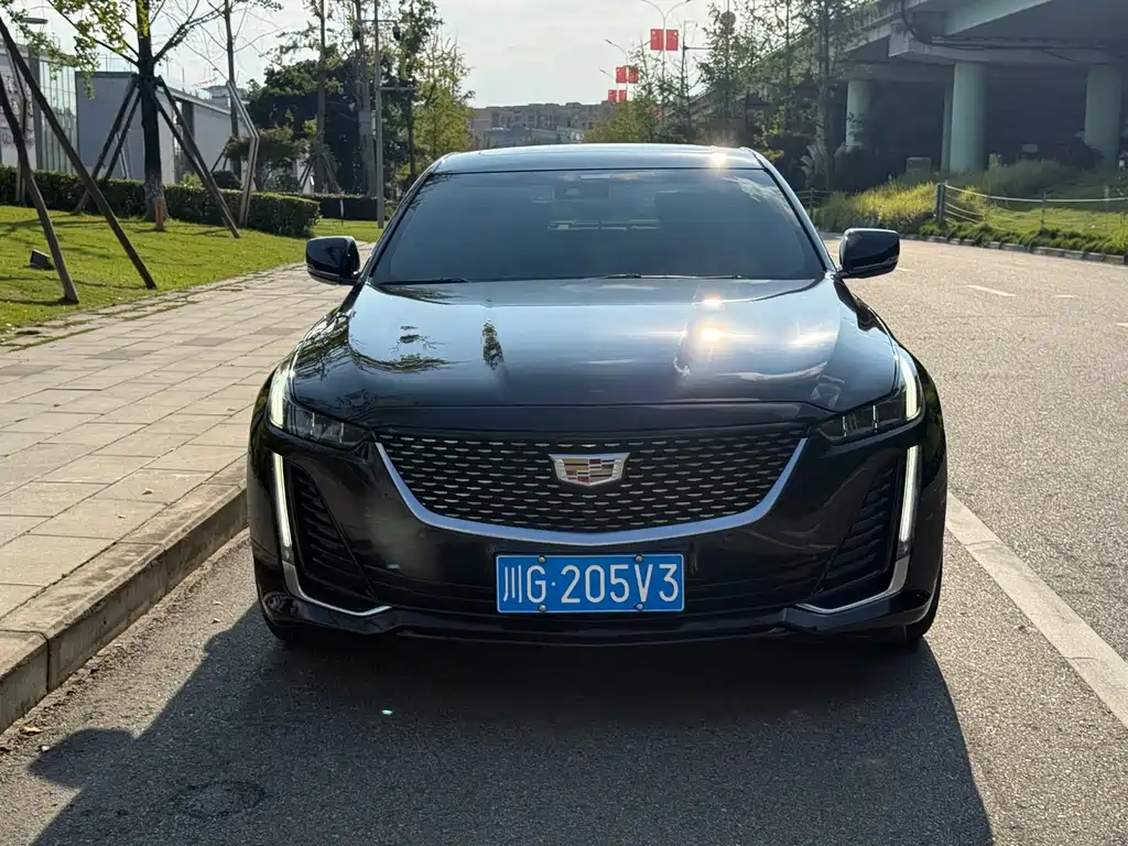 Cadillac CT5 — миниатюра 2