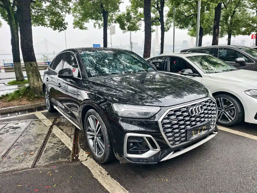Audi Q5L Sportback — миниатюра 3