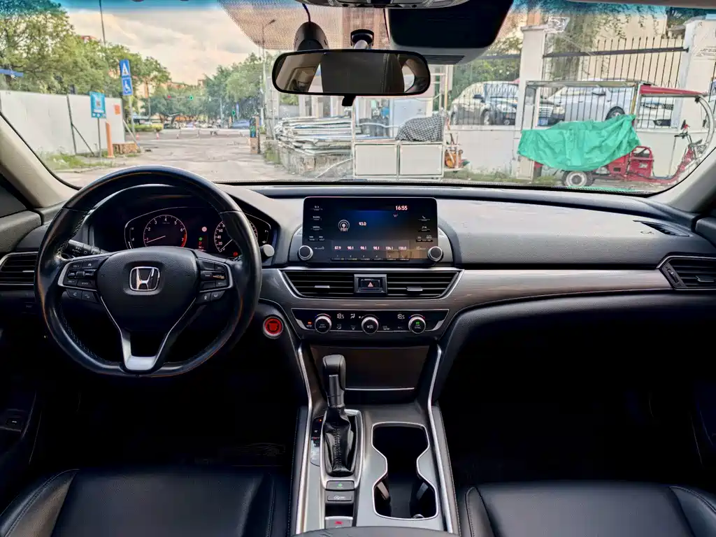Honda Accord — миниатюра 5