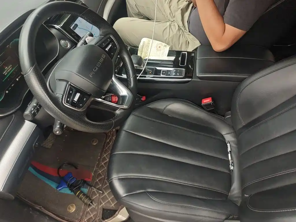 Roewe RX5 eMAX — миниатюра 16