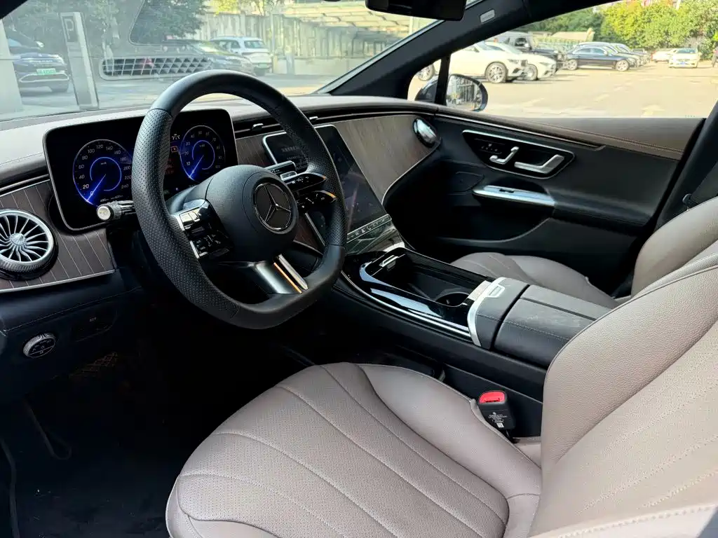 Mercedes-Benz EQE — миниатюра 8