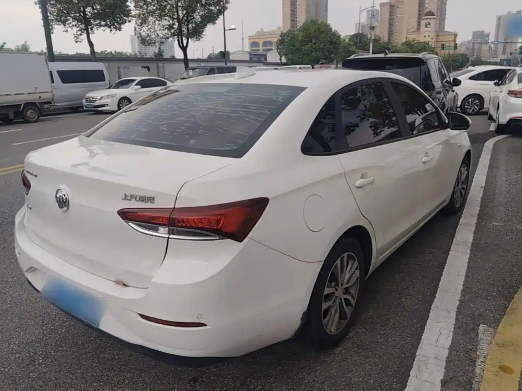Buick Excelle — миниатюра 7