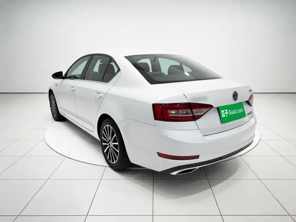 Skoda Octavia — миниатюра 4