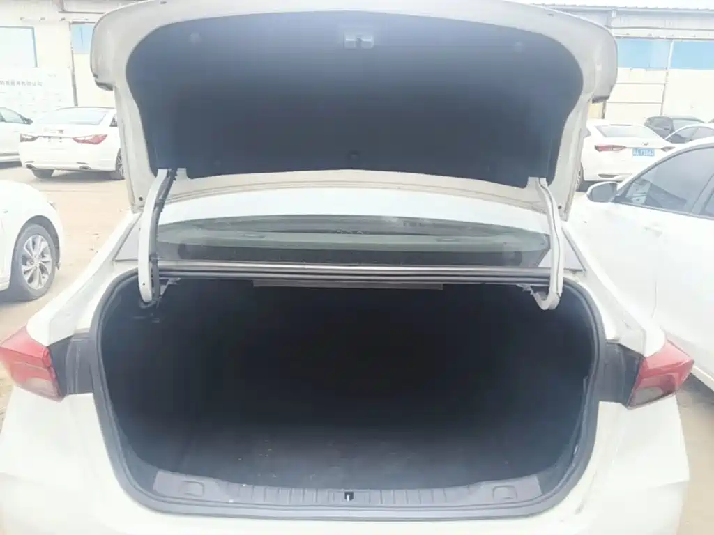 Buick Verano — миниатюра 19