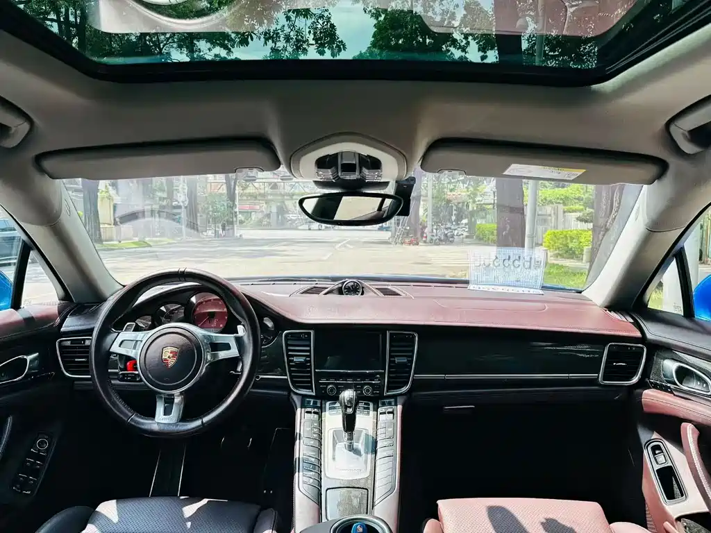 Porsche Panamera — миниатюра 8