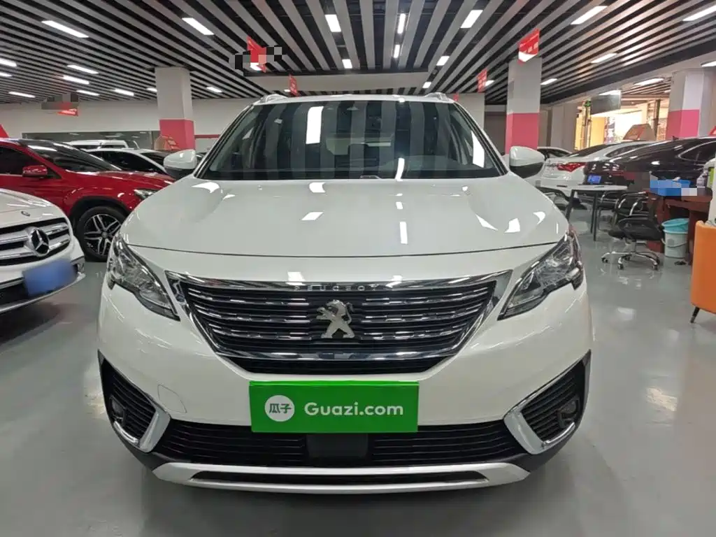 Peugeot 5008 — миниатюра 3