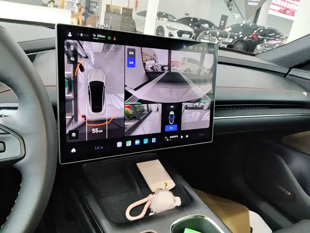 Xiaomi SU7 — миниатюра 13