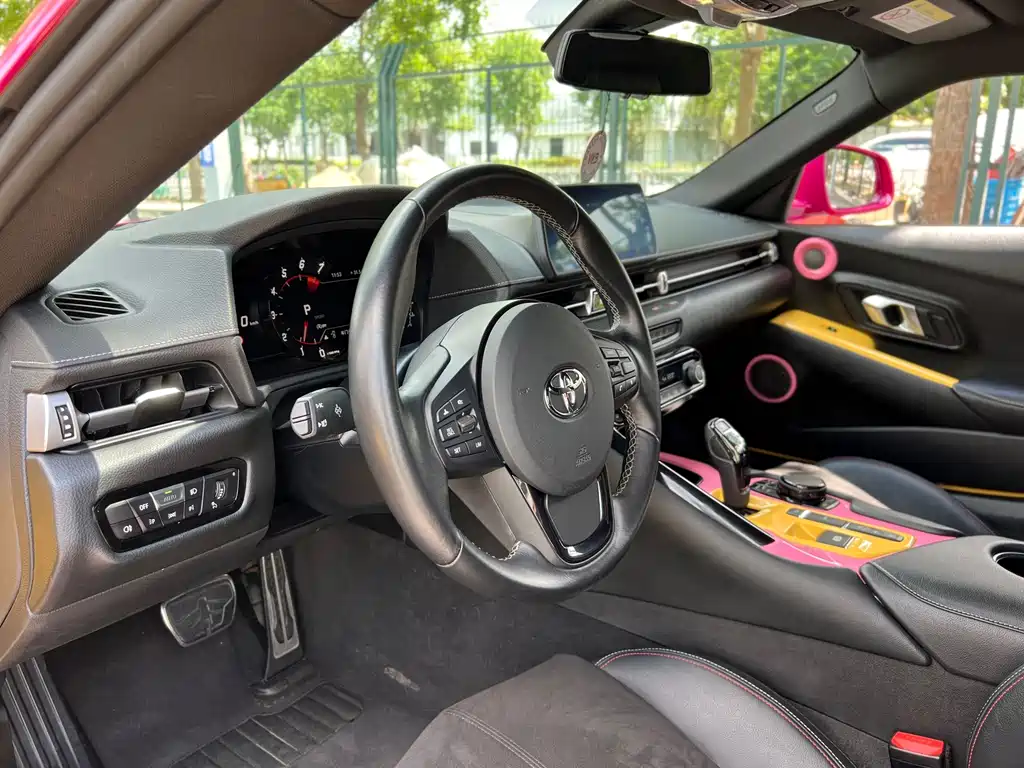 Toyota Supra — миниатюра 9