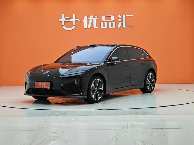 NIO NIO ET5T 2025