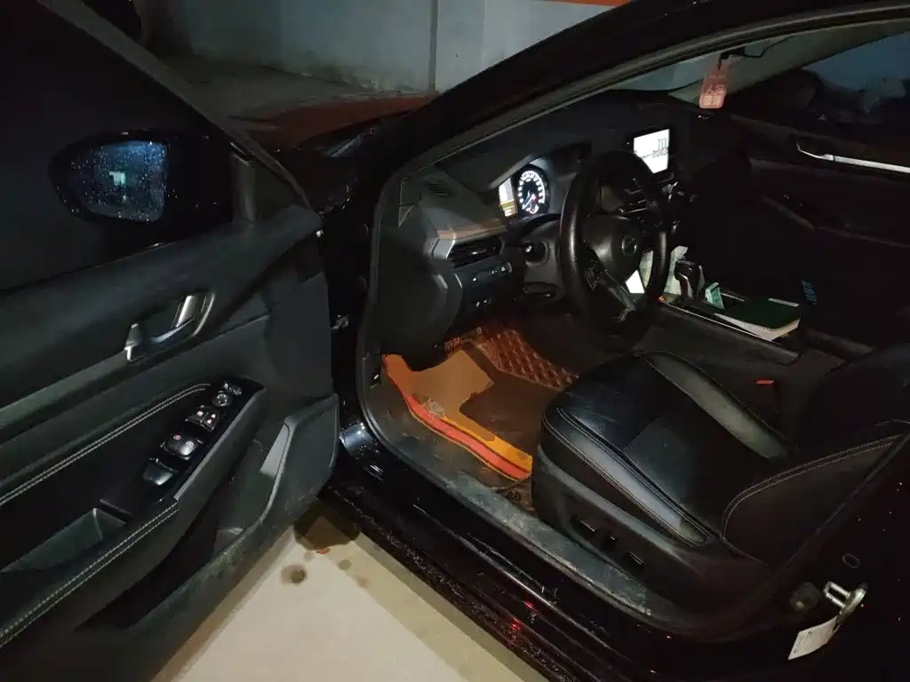 Nissan Teana — миниатюра 12