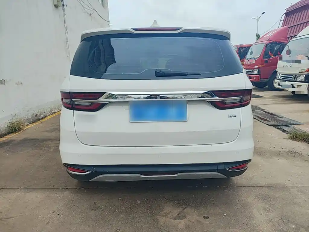 Geely Jia Ji — миниатюра 6