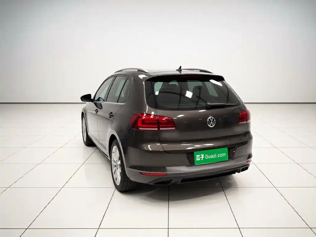 Volkswagen Tiguan — миниатюра 4