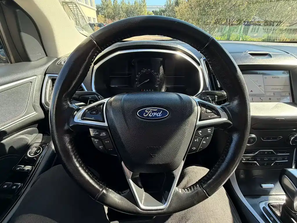 Ford Edge — миниатюра 6