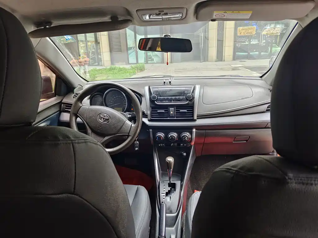 Toyota Vios — миниатюра 8