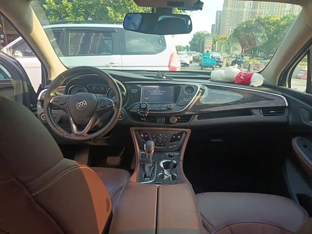 Buick Envision Plus — миниатюра 5