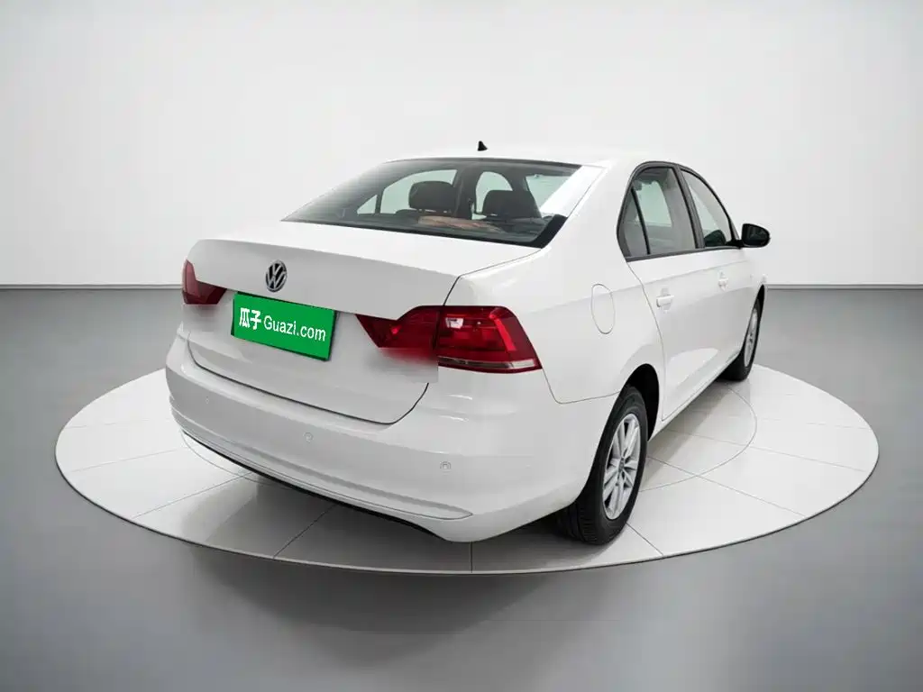 Volkswagen Santana — миниатюра 4