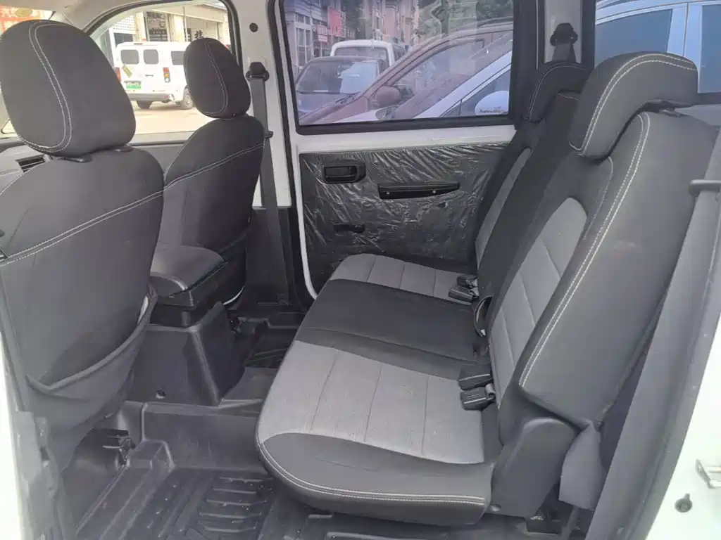 Wuling Hongguang PLUS — миниатюра 17