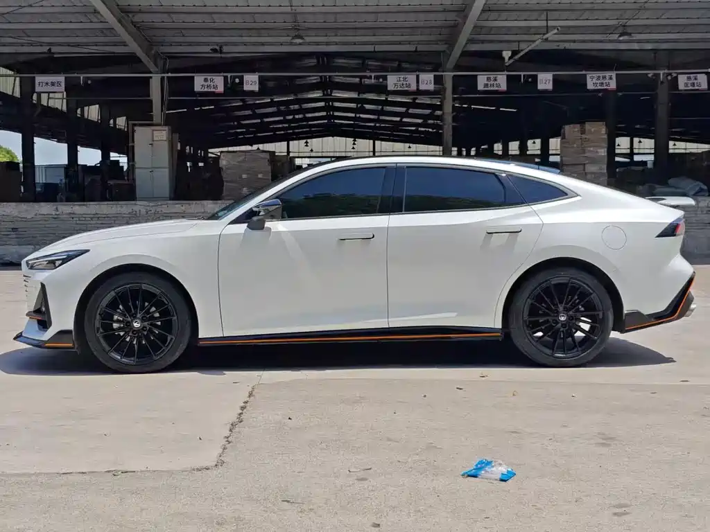 Changan UNI-V — миниатюра 4