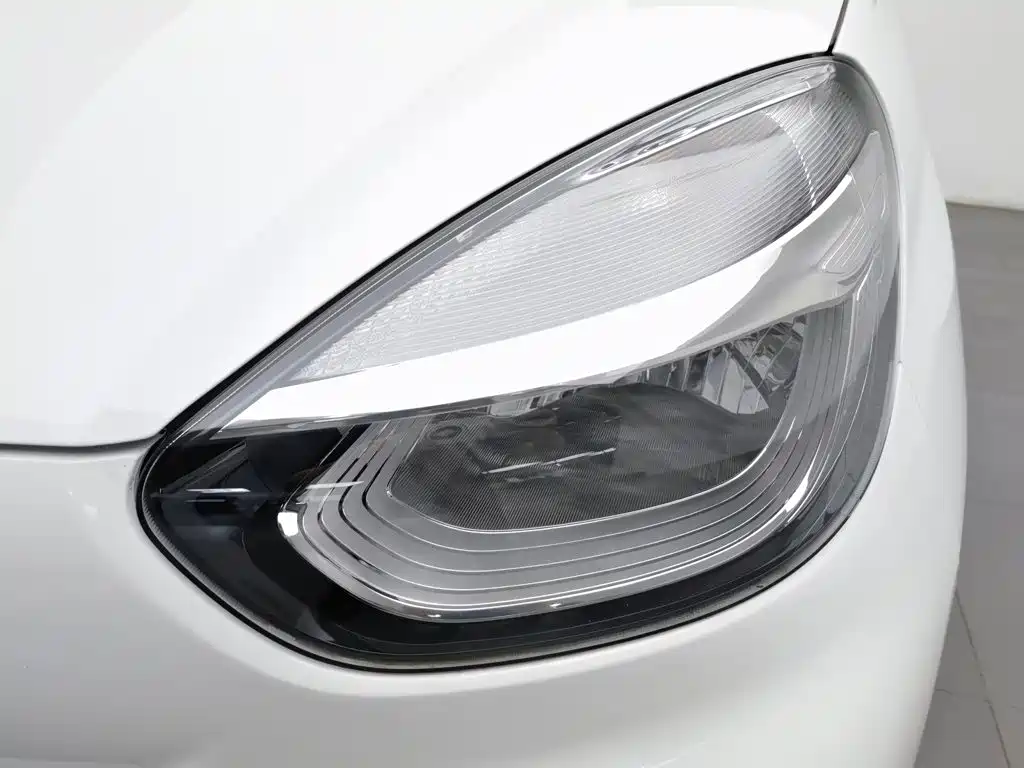 Roewe Clever — миниатюра 7