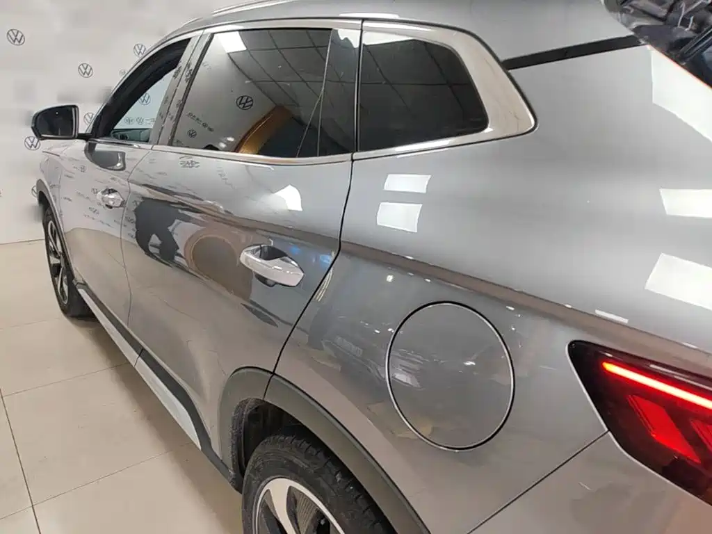 BYD PLUS New Energy — миниатюра 5