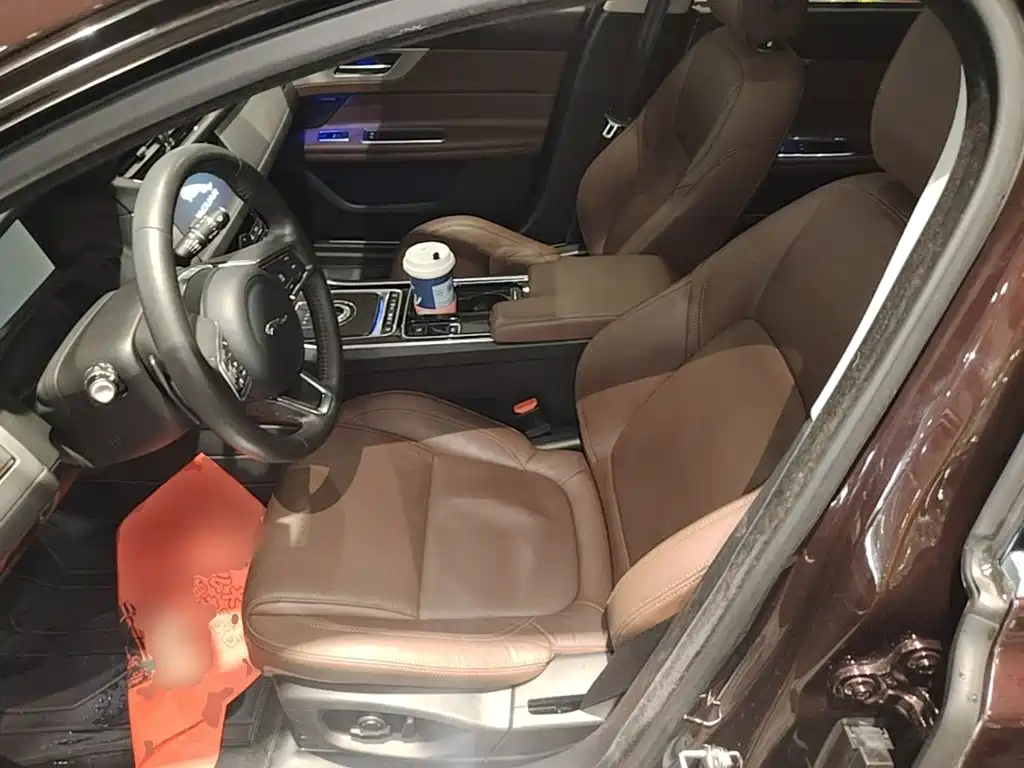 Jaguar XFL — миниатюра 15