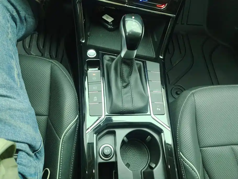 Volkswagen Passat — миниатюра 16