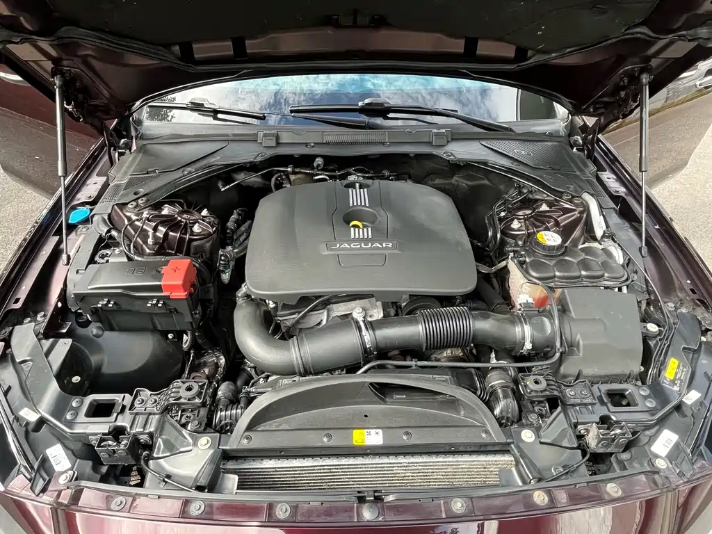 Jaguar XFL — миниатюра 19