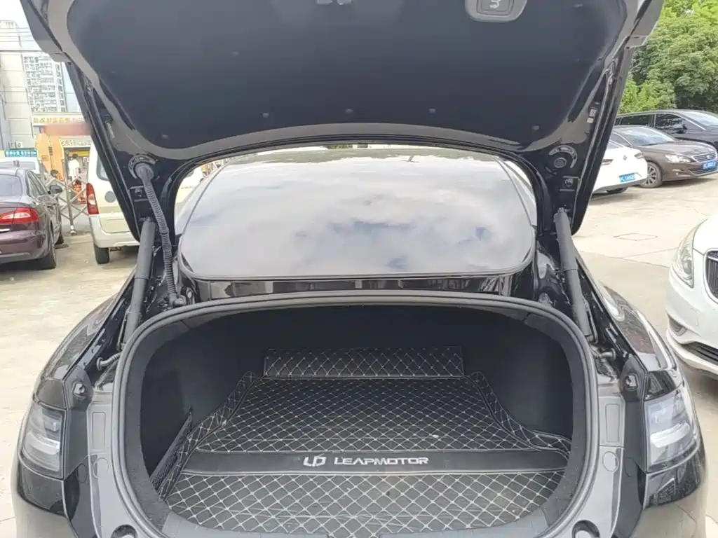 Leapmotor Leapmotor C01 — миниатюра 19
