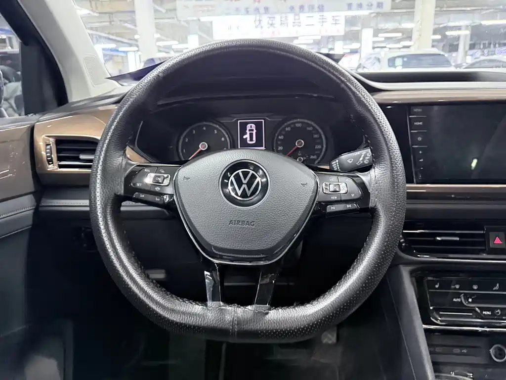 Volkswagen Tharu — миниатюра 12