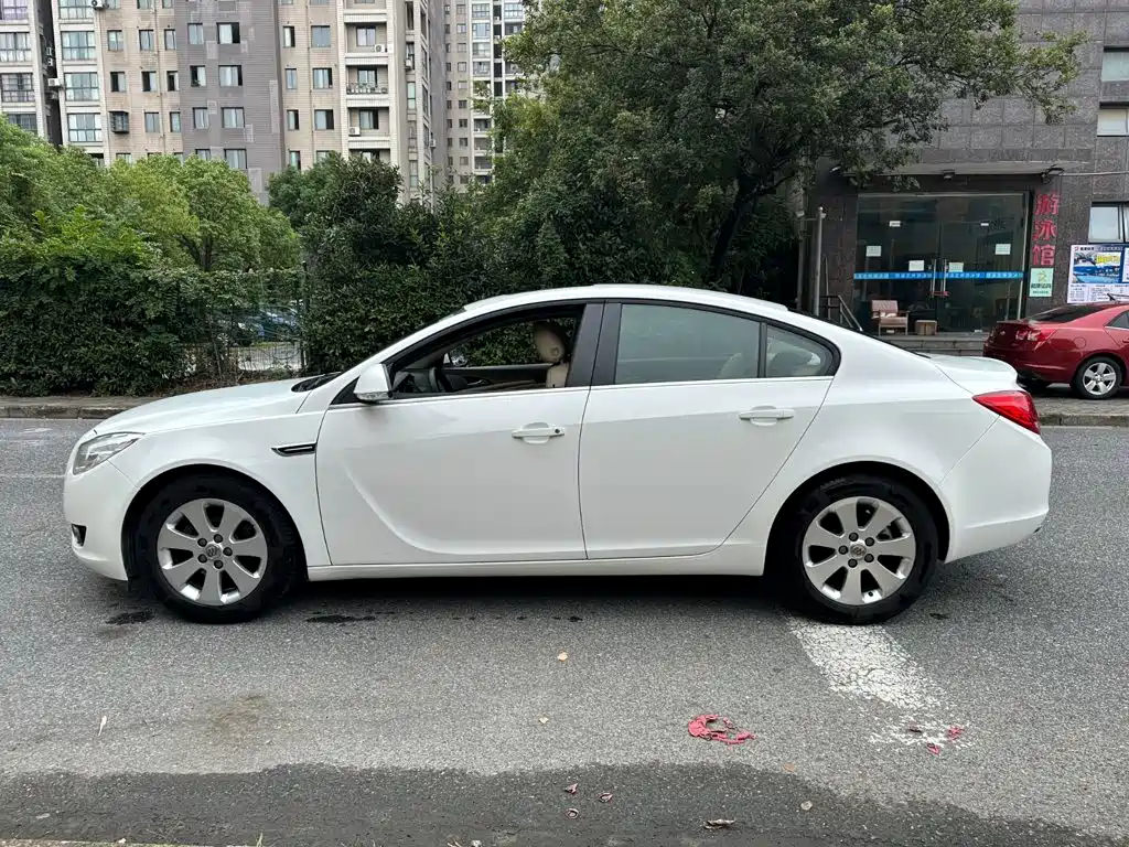 Buick Regal — миниатюра 6