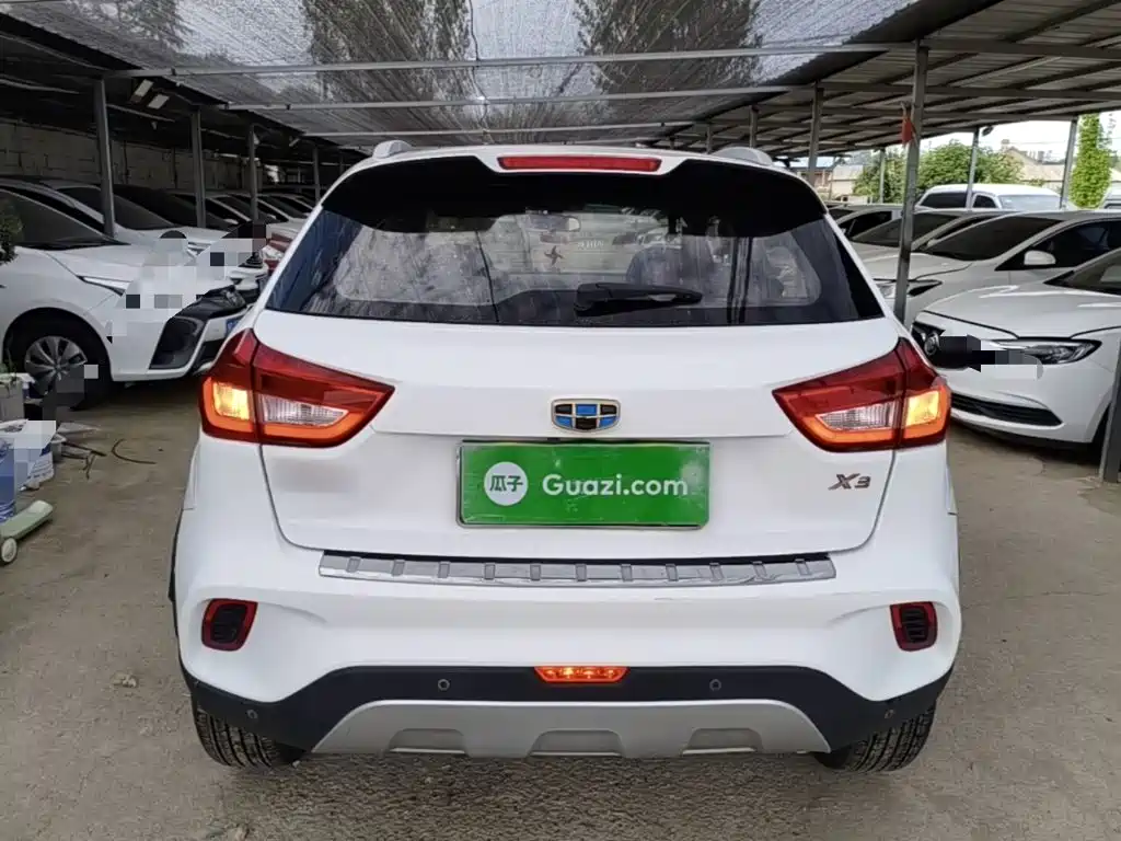 Geely Vision X3 — миниатюра 6
