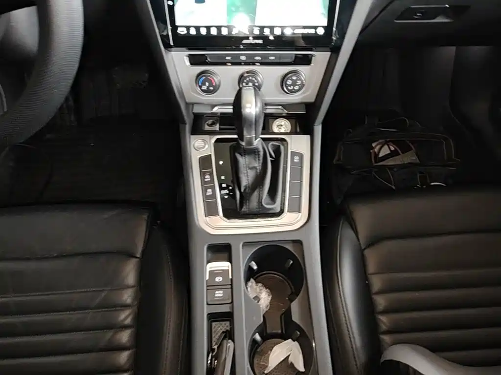Volkswagen Magotan — миниатюра 14