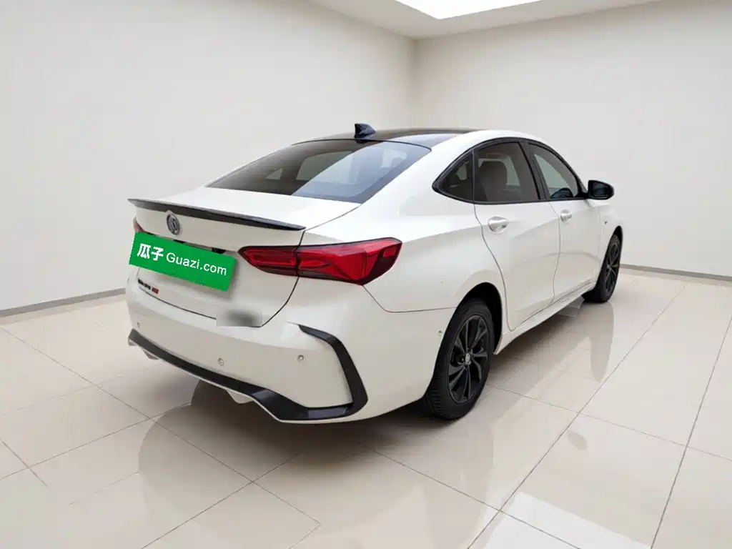 Buick Verano — миниатюра 6