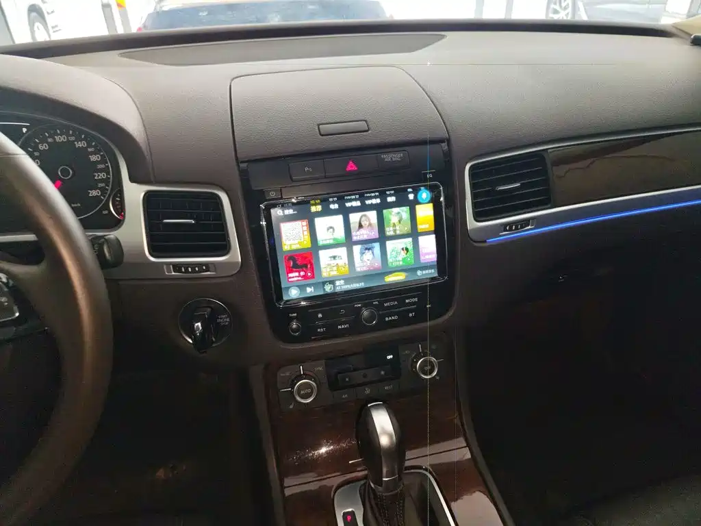 Volkswagen Touareg — миниатюра 9