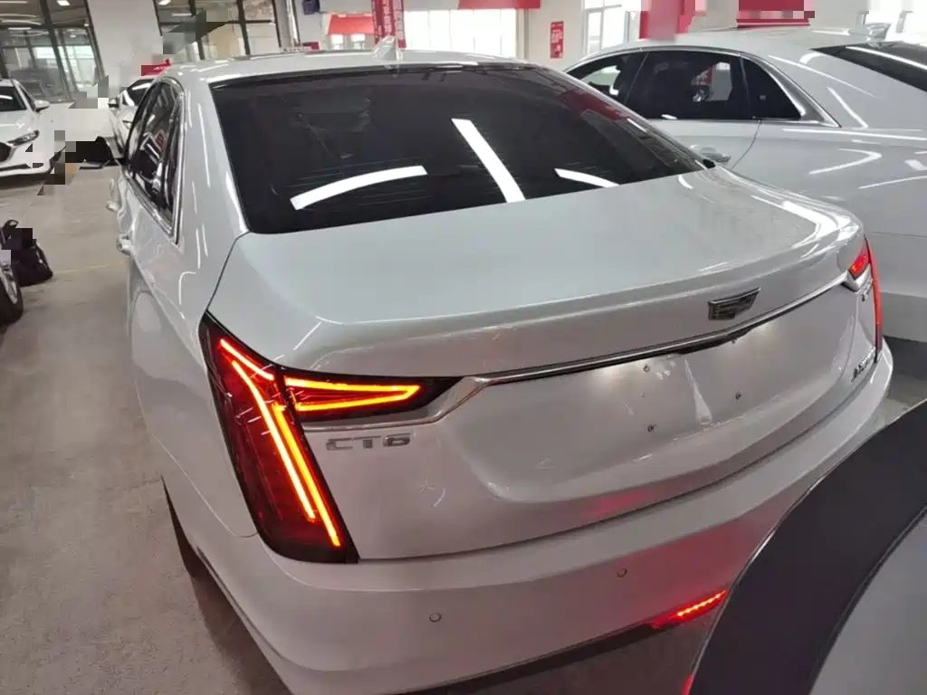 Cadillac CT6 — миниатюра 6
