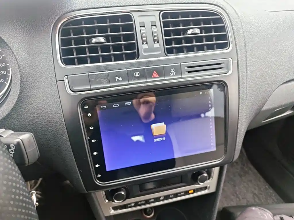 Volkswagen Polo — миниатюра 13