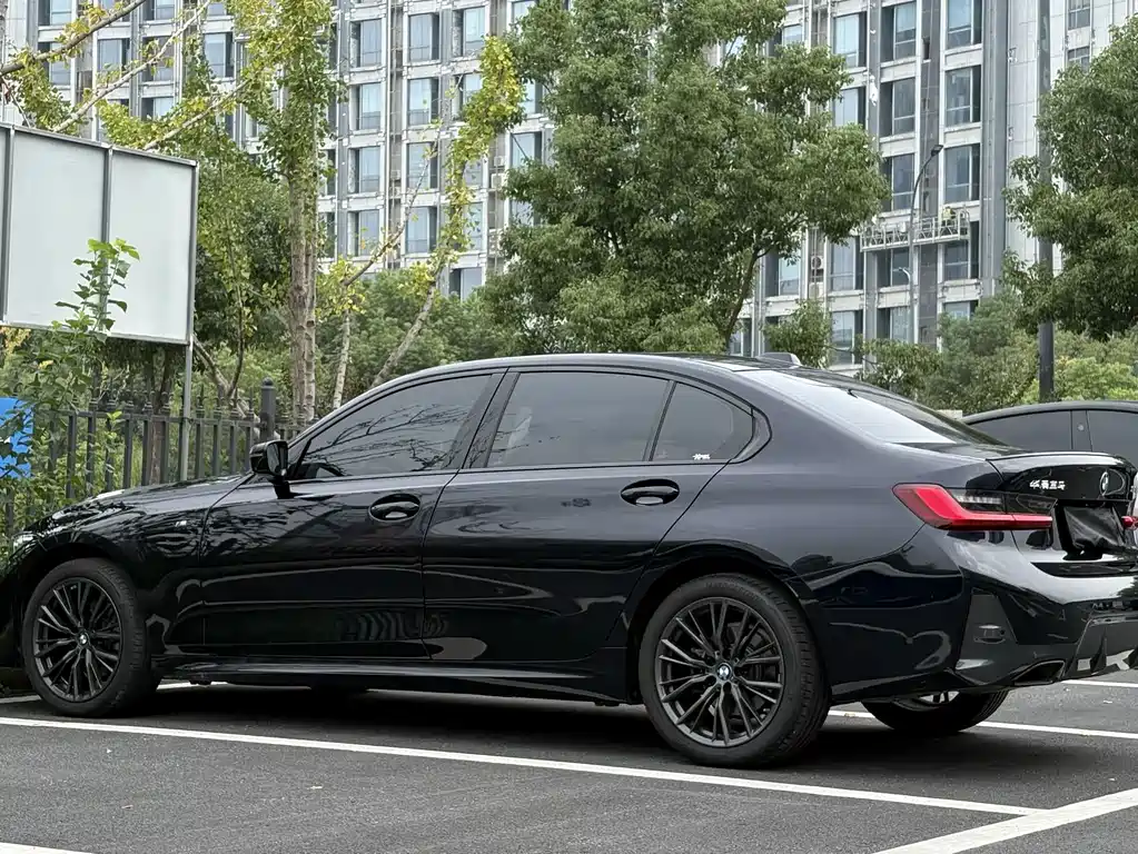BMW 3 Series — миниатюра 7